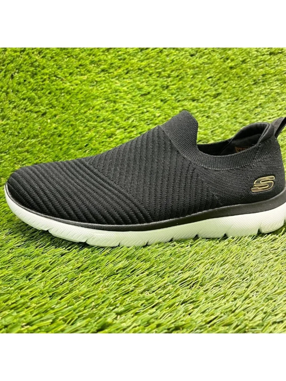 Skechers Womens Size 10D Black White Athletic Walking Slip On Shoes Sneakers_3